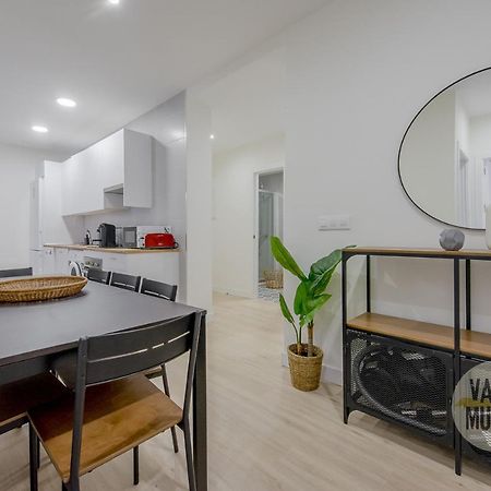 Spacious New Apartment Para 7 En La Plaza De Tirso De Molina Madrid Ngoại thất bức ảnh