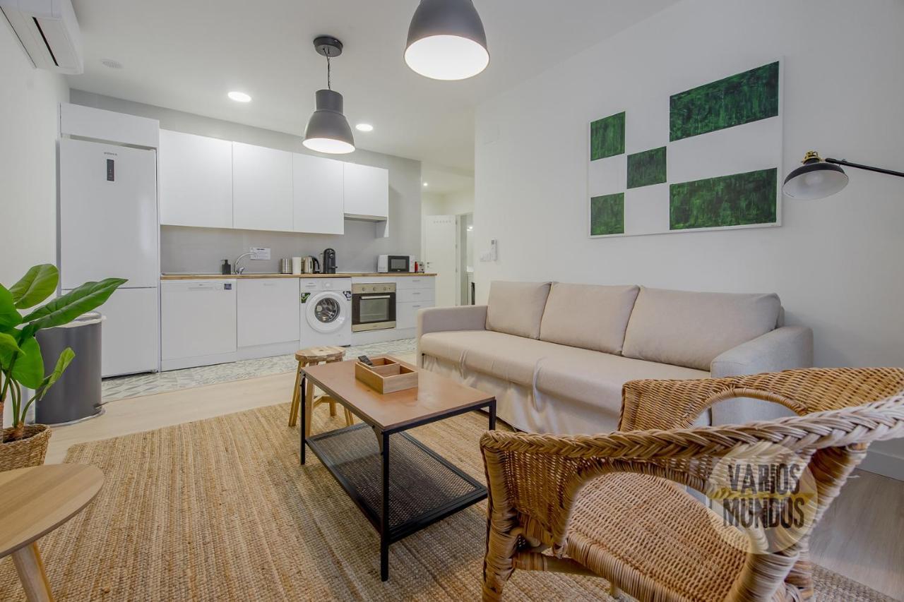 Spacious New Apartment Para 7 En La Plaza De Tirso De Molina Madrid Ngoại thất bức ảnh